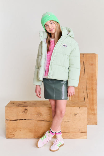 Pastel Puffer & Glossy Greens